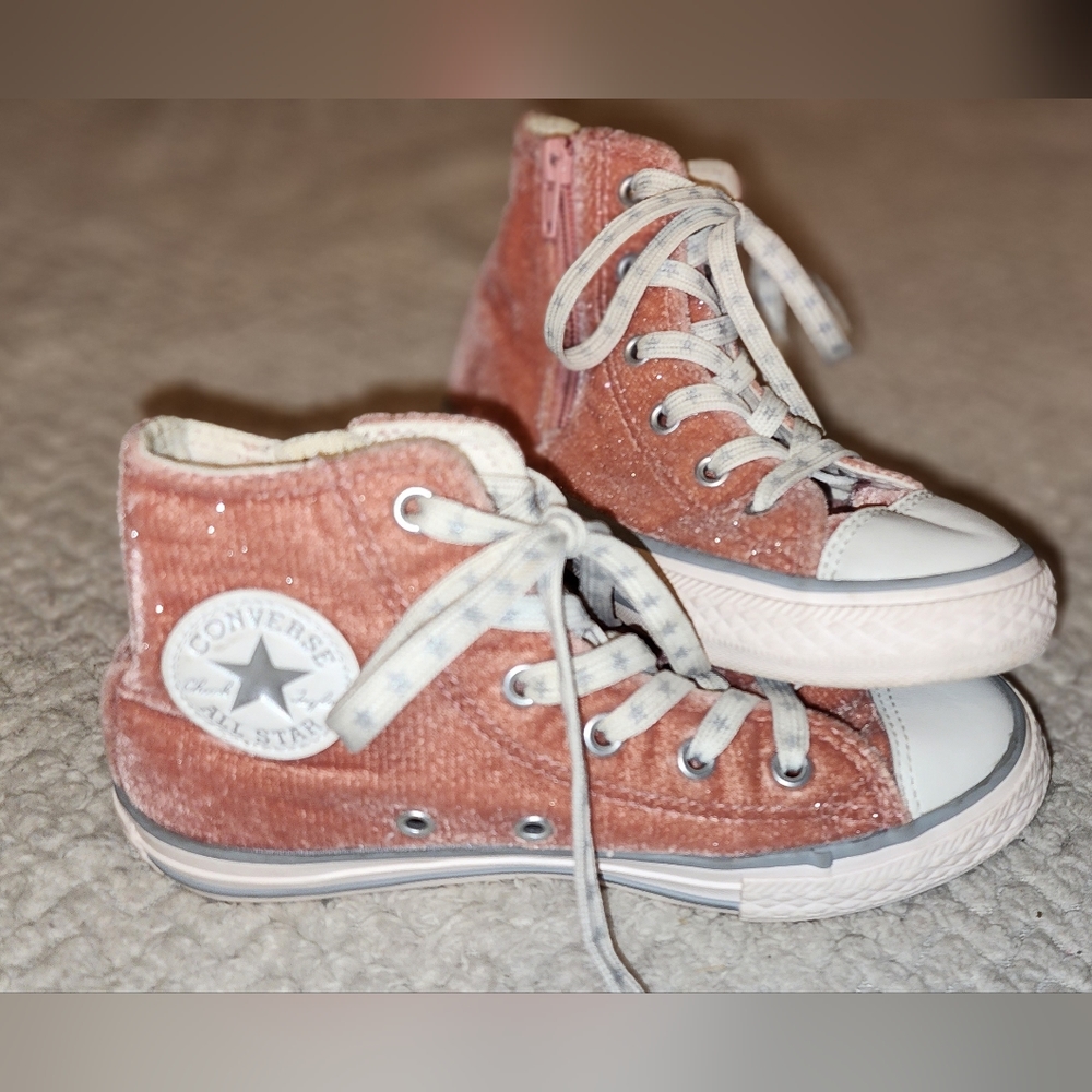 Converse Chuck Taylor All Star Hi Top Pink Velvet Sneakers Size Junior 13